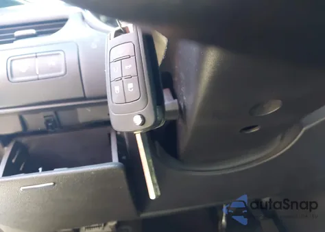 2016 Chevrolet Impala 1Lt из США, поврежденный, VIN 2G1105SA1G9170609